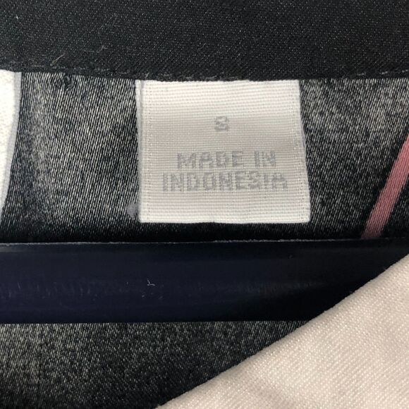 New York Company Kimono Sleeve Blouse Top Size S Black Floral Satin Belted - Picture 4 of 8